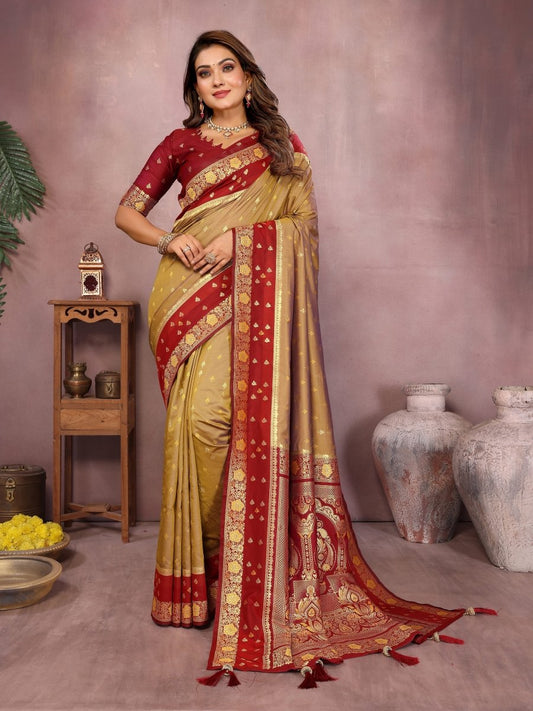 Siitara - Golden Maroon Majesty Banarasi silk saree - Siitara